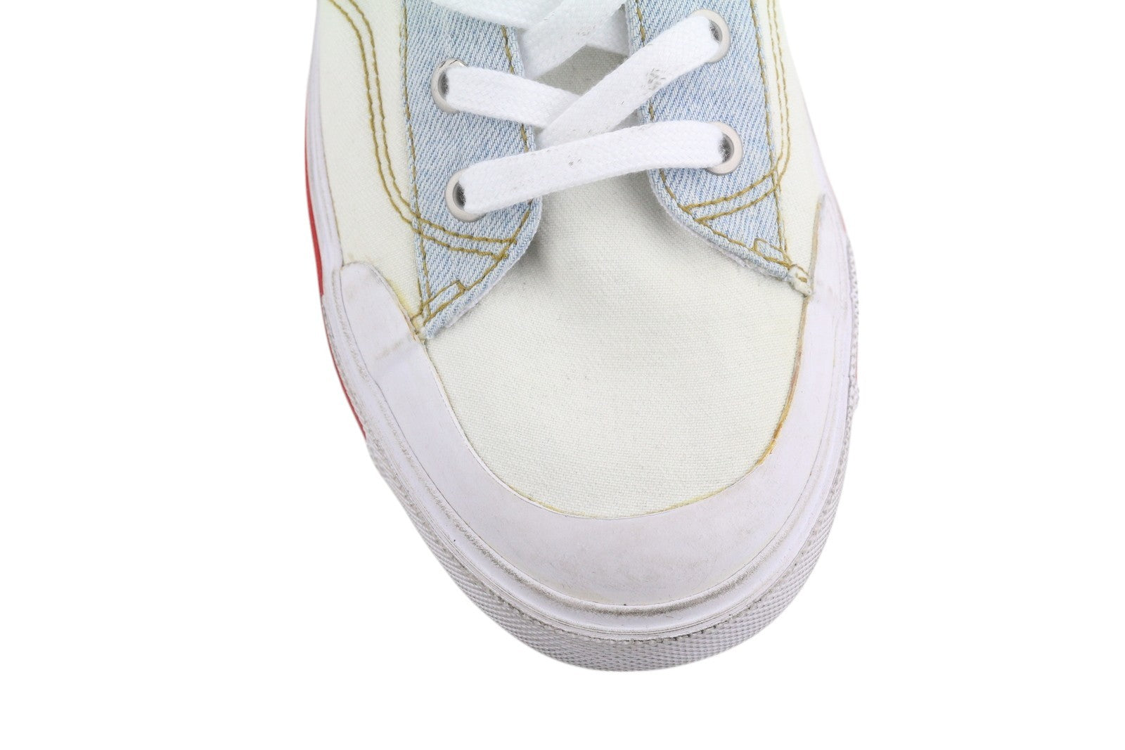 DIESEL S-Athos žemakulniai vyriški sportbačiai, 44,5 dydis, žemakulniai su raišteliais, rekomenduojama kaina – 160 € 