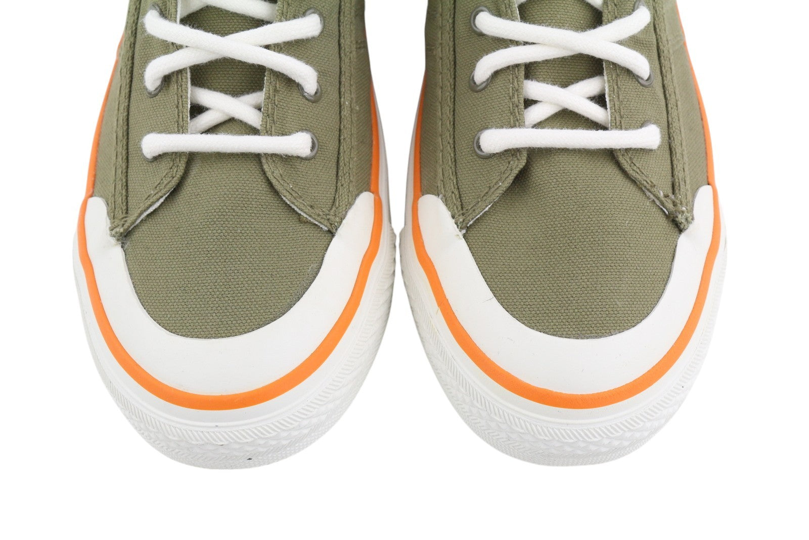 DIESEL S-Astico LC vyriški sportbačiai, EU42, chaki spalvos, žemapadžiai, nėriniuoti, migdolų spalvos nosys. 