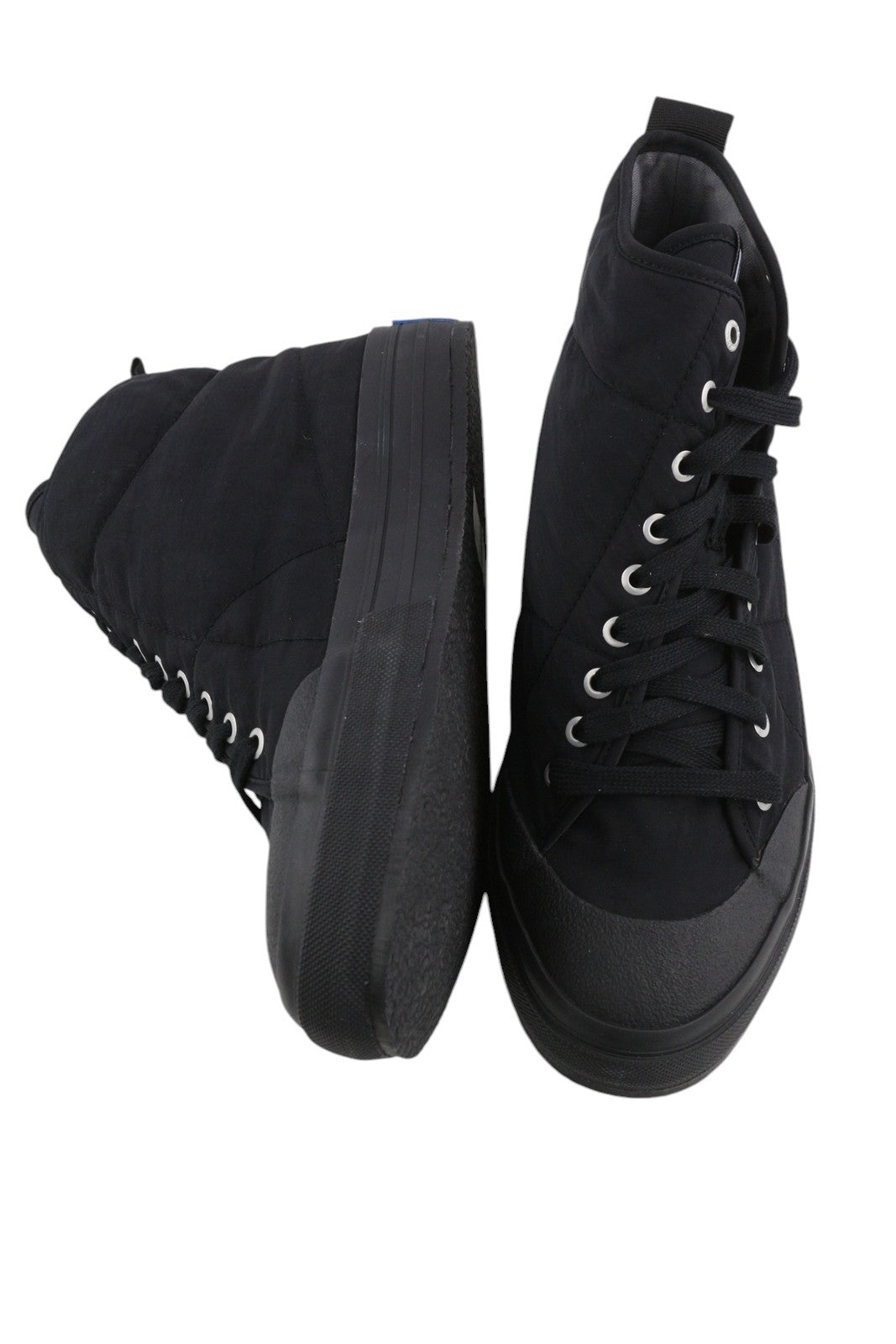 DIESEL S-Muji Mc vyriški sportbačiai, juodi, aukšti, suvarstomi, migdolų spalvos, 44.5 dydžio, su etiketėmis. Rekomenduojama kaina – 180 €. 