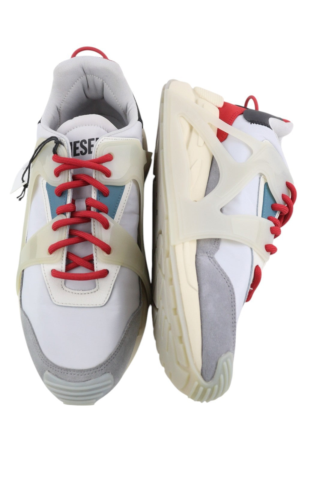 DIESEL S-Serendipity Mask vyriški sportbačiai, 45 dydžio, šviesios odos, migdolų spalvos, su gobtuvu. Rekomenduojama kaina – 150 €. 