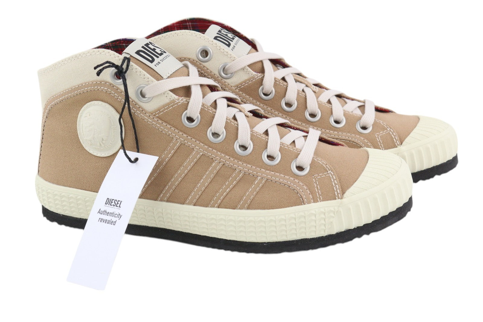 DIESEL S-Yuk Mc vyriški sportbačiai, 42 dydžio, rudi, iki kulkšnies, su raišteliais ir migdolų nosele. RMK 140 €. 