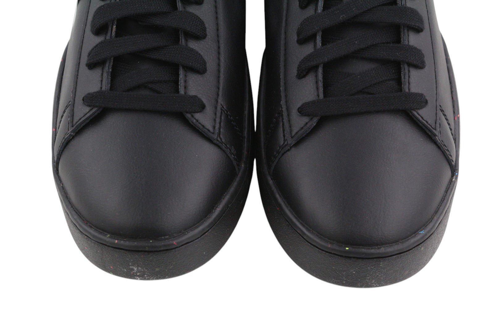 DIESEL S-Clever žemakulniai vyriški sportbačiai su juodos odos migdolų nosimi, 45 € (rekomenduojama kaina) 