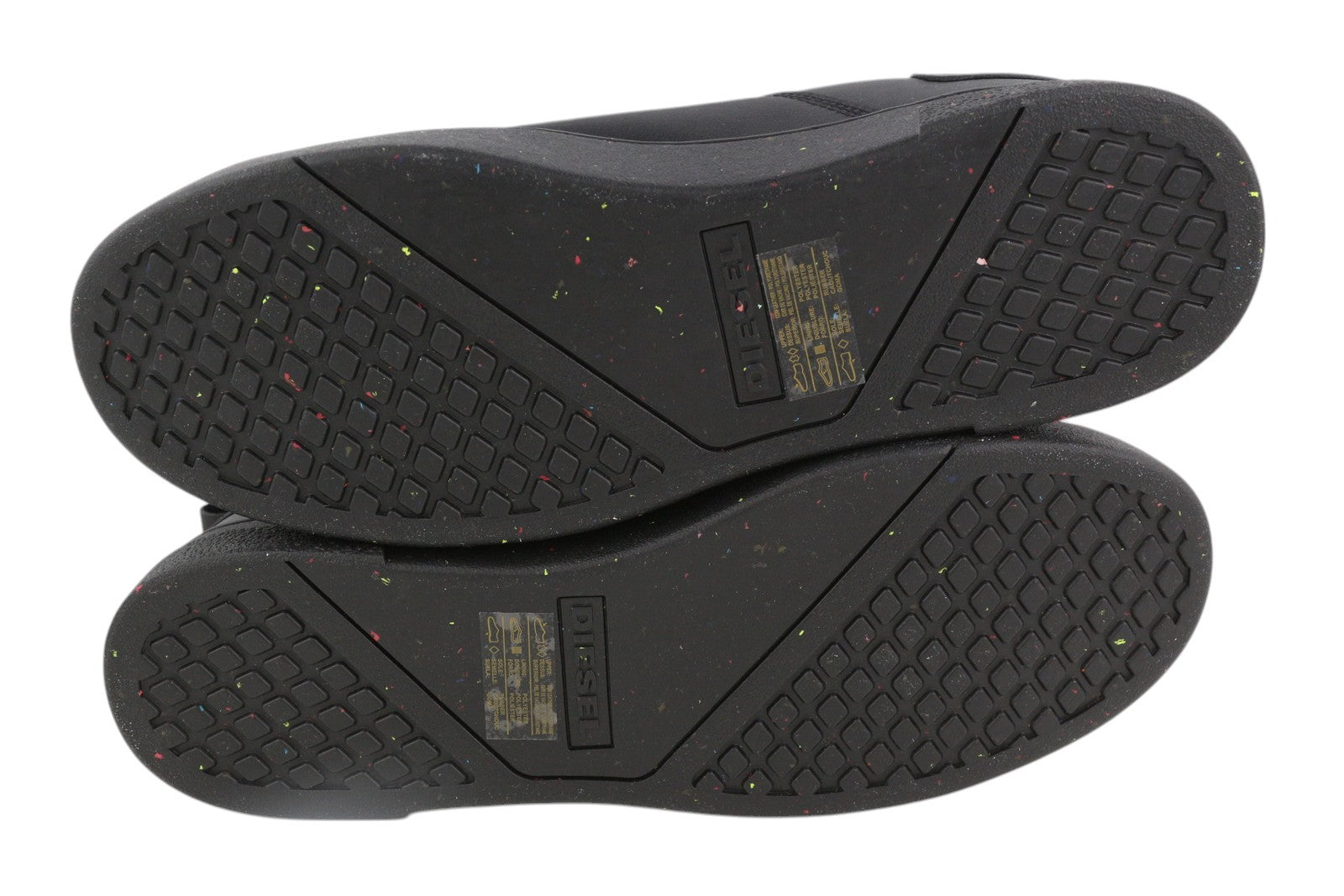 DIESEL S-Clever žemakulniai vyriški sportbačiai su juodos odos migdolų nosimi, 45 € (rekomenduojama kaina) 