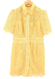 SANDRO moteriška suknelė, 40 dydžio, smėlio spalvos, su nėriniuota, siuvinėta, su sagomis, trumpomis rankovėmis. 