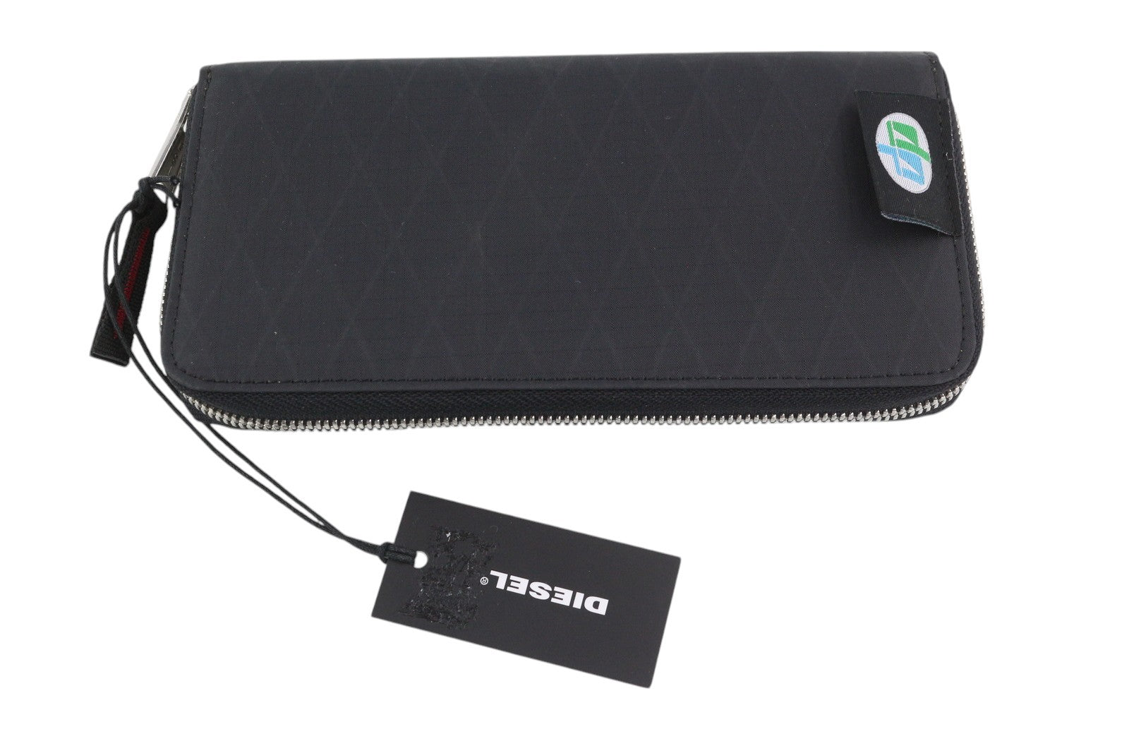 DIESEL 24" vyriška piniginė su užtrauktuku, juodos spalvos, odinė, unisex, su tamsiu logotipu. 