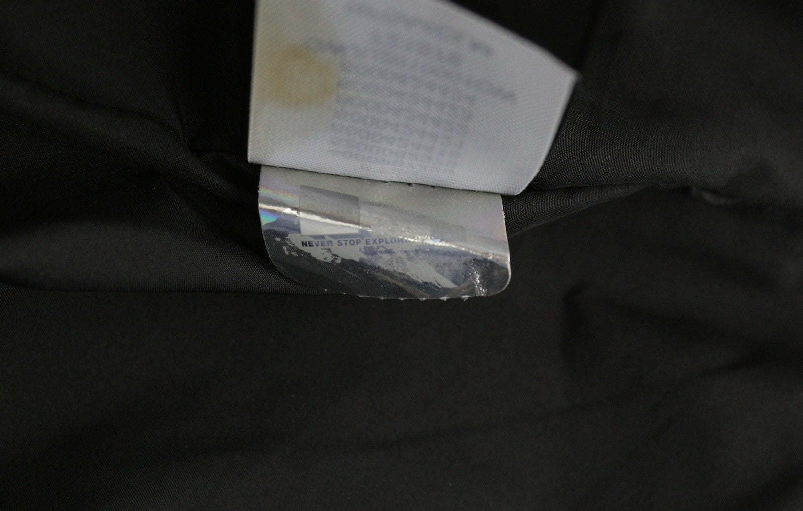 THE NORTH FACE vyriška striukė su užtrauktuku ir sagtimi, juoda, lengva 