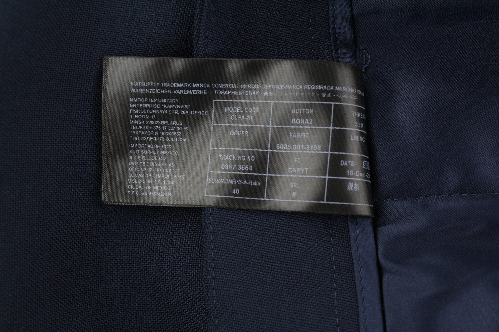 SUITSUPPLY Robin moteriškos kelnės EU40 tamsiai mėlynos vilnos mišinio platėjančios su užtrauktuku klešnės gale 