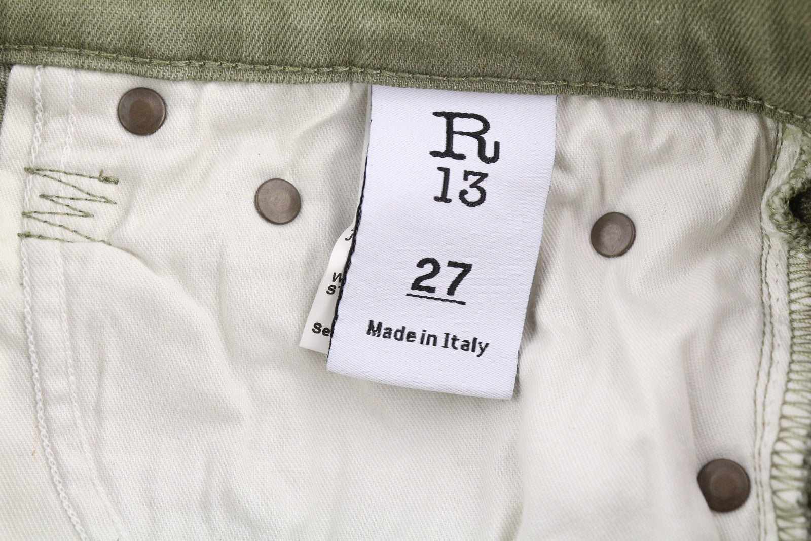 R13 Jane moteriški džinsai, 27, laisvi, tiesūs, aukštu juosmeniu, alyvuogių žalios spalvos, tamprūs, rekomenduojama kaina – 645 € 