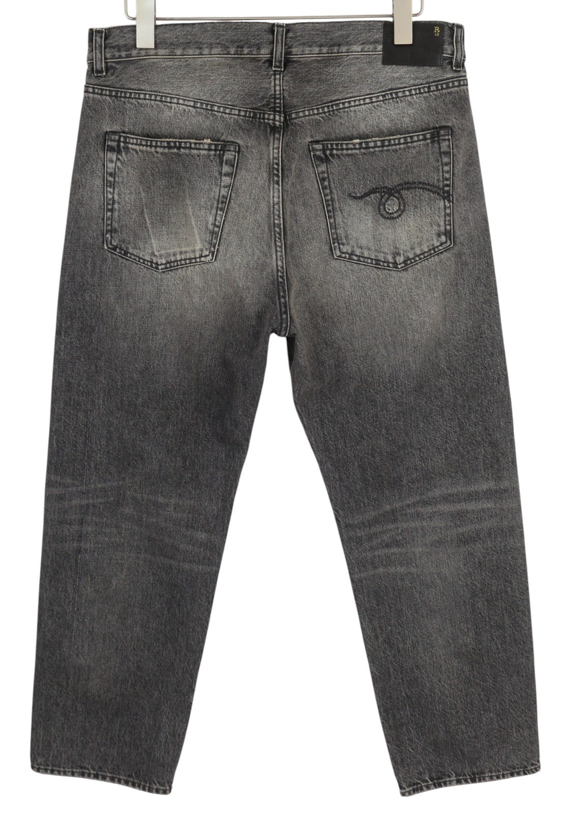 R13 Boyfriend moteriški džinsai 29, tiesaus kirpimo, su užtrauktuku, skalbti Leyton juodi 