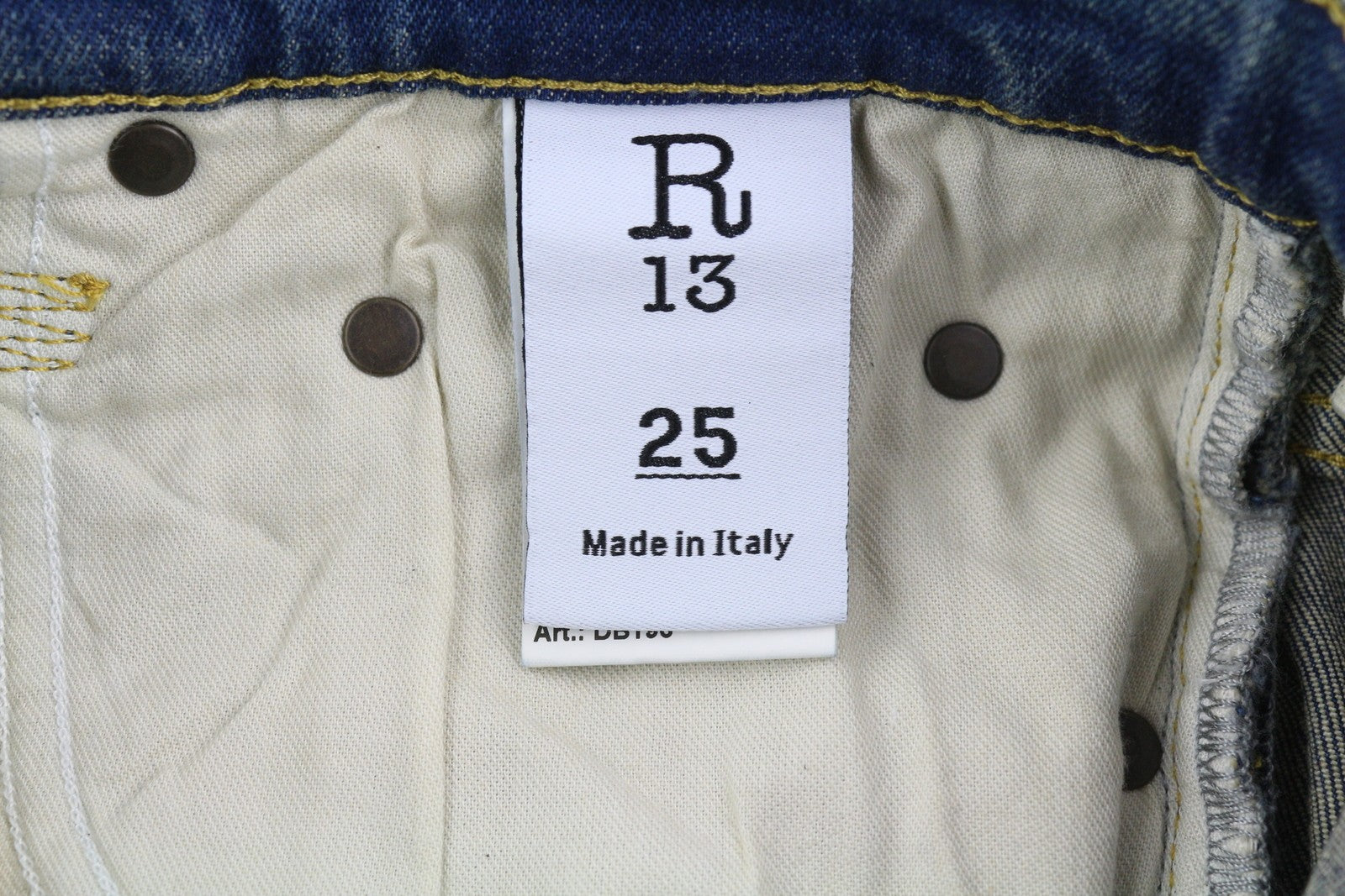 R13 Jane moteriški džinsai, 25 dydžio, skalbtos mėlynos spalvos, platėjančios klešnės, užtrauktuku, tamprūs Kelly džinsai, RRP 645 € 