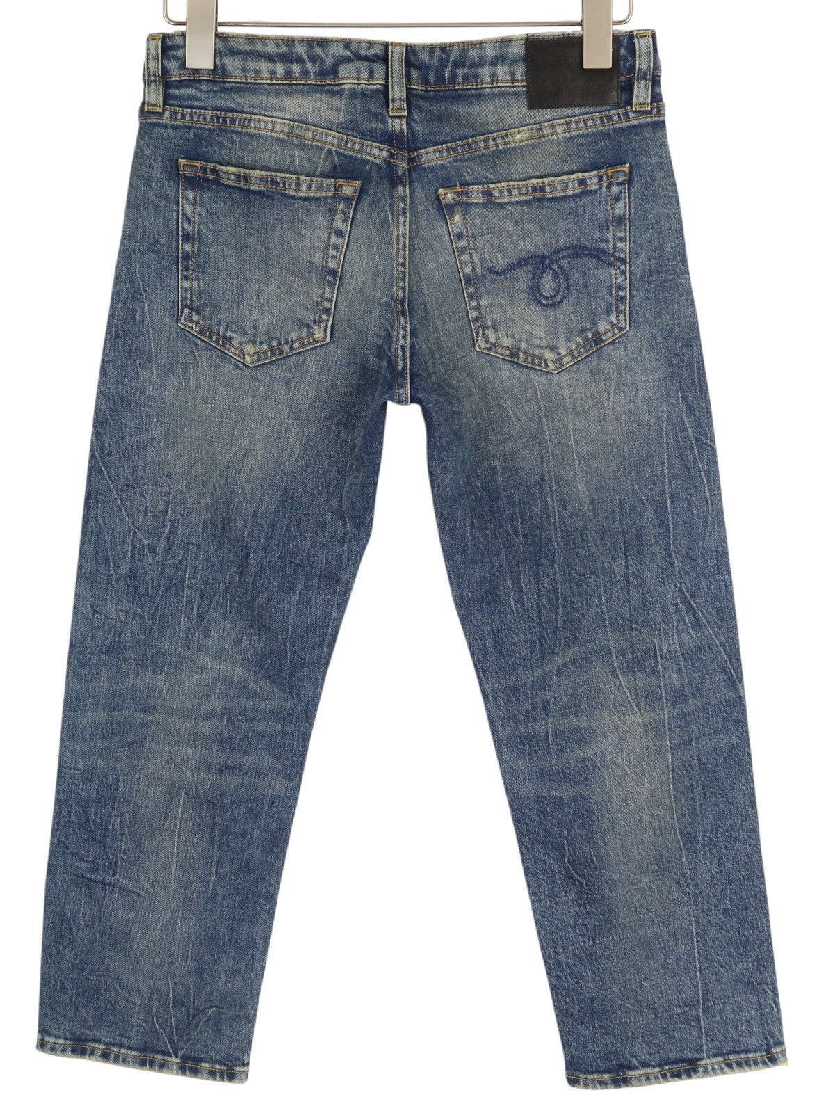 R13 berniukiški tiesūs moteriški džinsai iki kulkšnių, trumpi, skalbtos mėlynos spalvos, tamprūs Kelly džinsai, rekomenduojama kaina – 645 € 