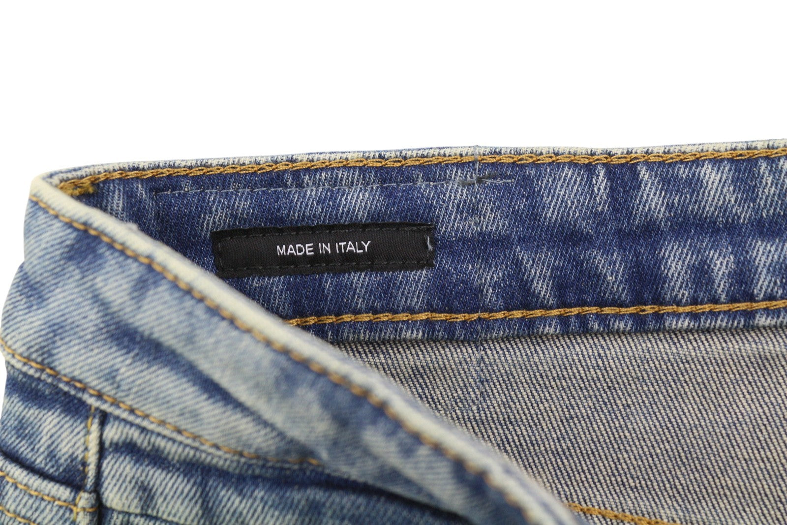 R13 berniukiški tiesūs moteriški džinsai iki kulkšnių, trumpi, skalbtos mėlynos spalvos, tamprūs Kelly džinsai, rekomenduojama kaina – 645 € 