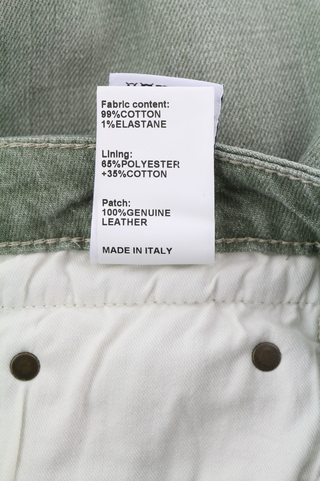 R13 berniukiški tiesūs moteriški džinsai, 30 dydžio, trumpi, tamsiai žali, tamprūs, rekomenduojama kaina – 695 € 