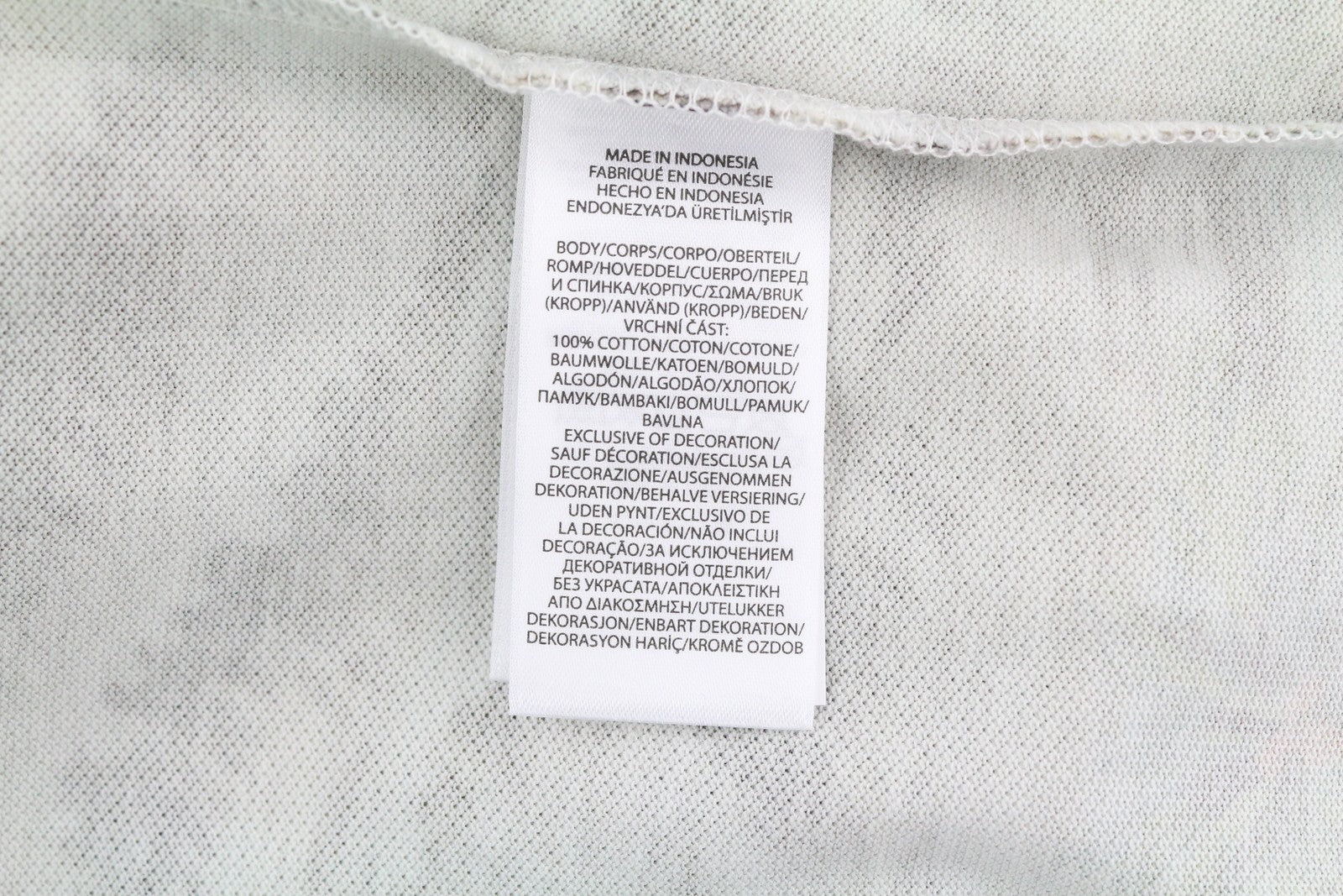 RALPH LAUREN vyriški ploni marškinėliai M su delno raštu ir trumpomis rankovėmis, rekomenduojama kaina – 173 €