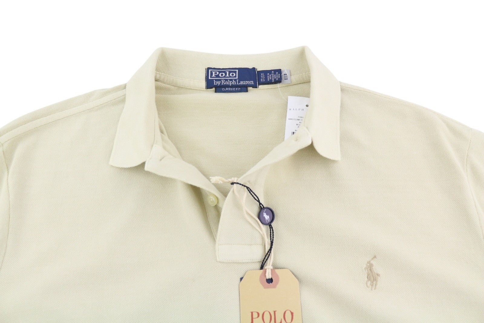 RALPH LAUREN klasikinio kirpimo vyriški XL dydžio smėlio spalvos trumpomis rankovėmis polo marškinėliai, rekomenduojama kaina – 185 € 