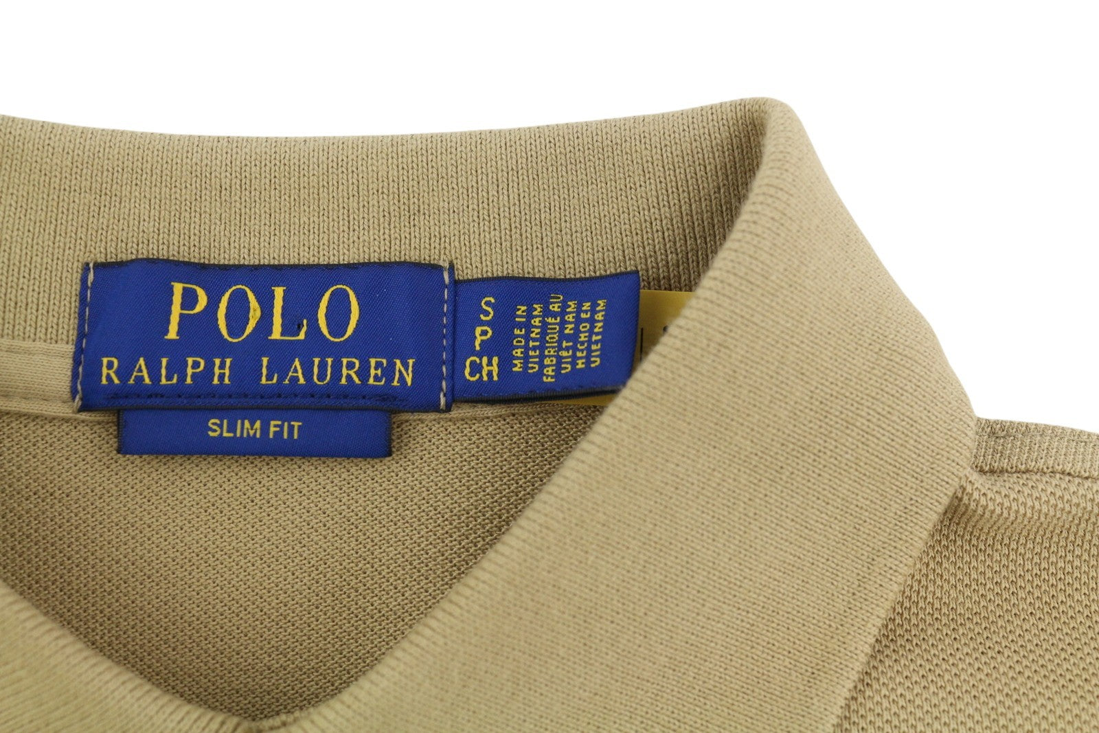 RALPH LAUREN Slim Fit vyriški marškinėliai su smėlio spalvos trumpomis rankovėmis ir logotipu. RMK 128 € 