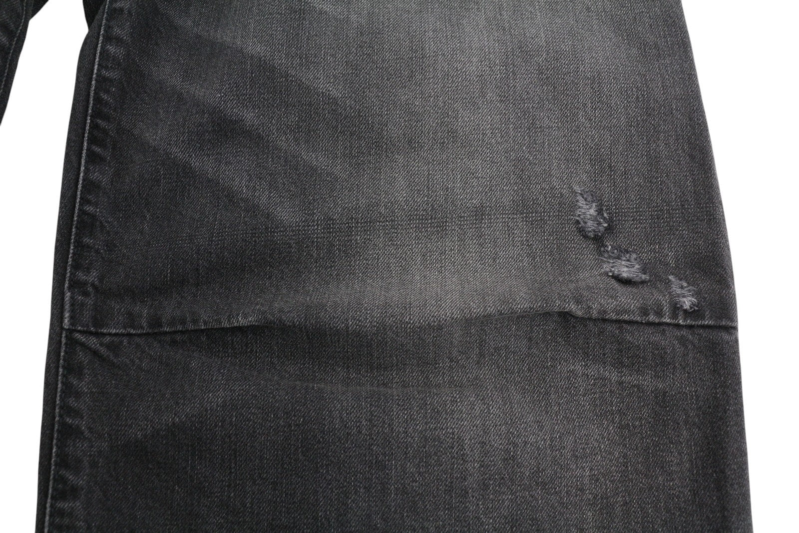 R13 trumpi plačių klešnių moteriški džinsai, 26 Wilson juodi, skalbti iki kulkšnies, rekomenduojama kaina – 695 € 