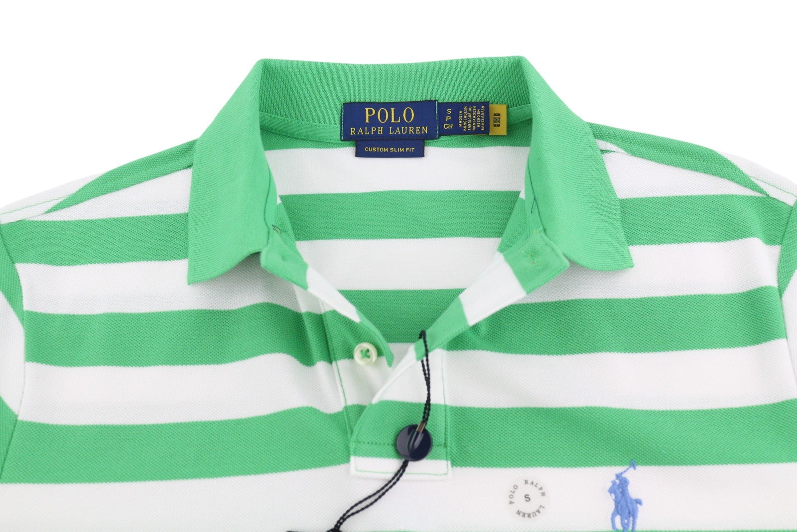 RALPH LAUREN „Custom Slim“ vyriški marškinėliai su žaliais dryžuotais polo kakleliais, rekomenduojama kaina – 139 € 