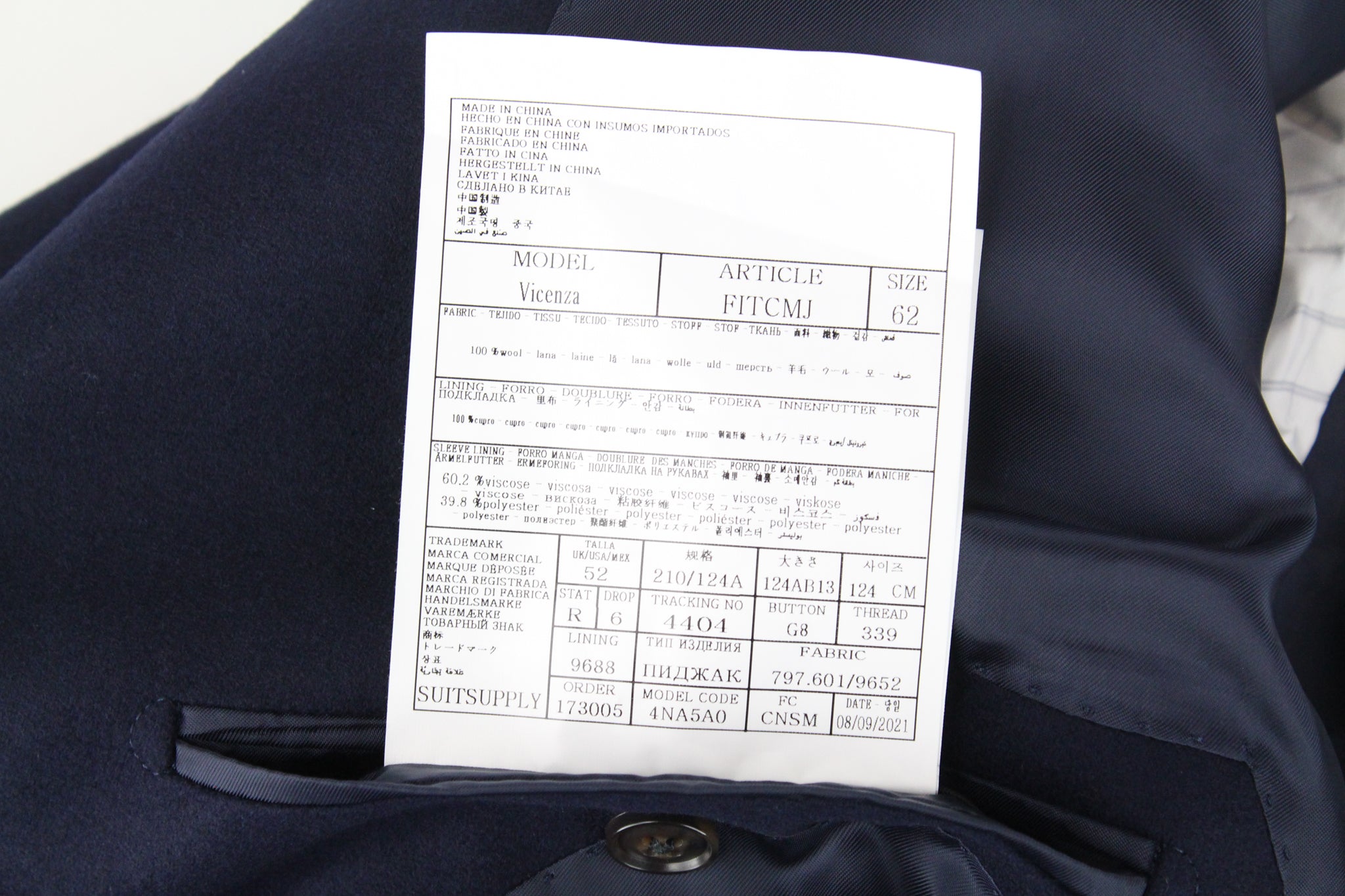 „SUITSUPPLY Vicenza“ vyriškas tamsiai mėlynas vilnonis, vidutinio ilgio flanelinis paltas, UK52R, su pamušalu 