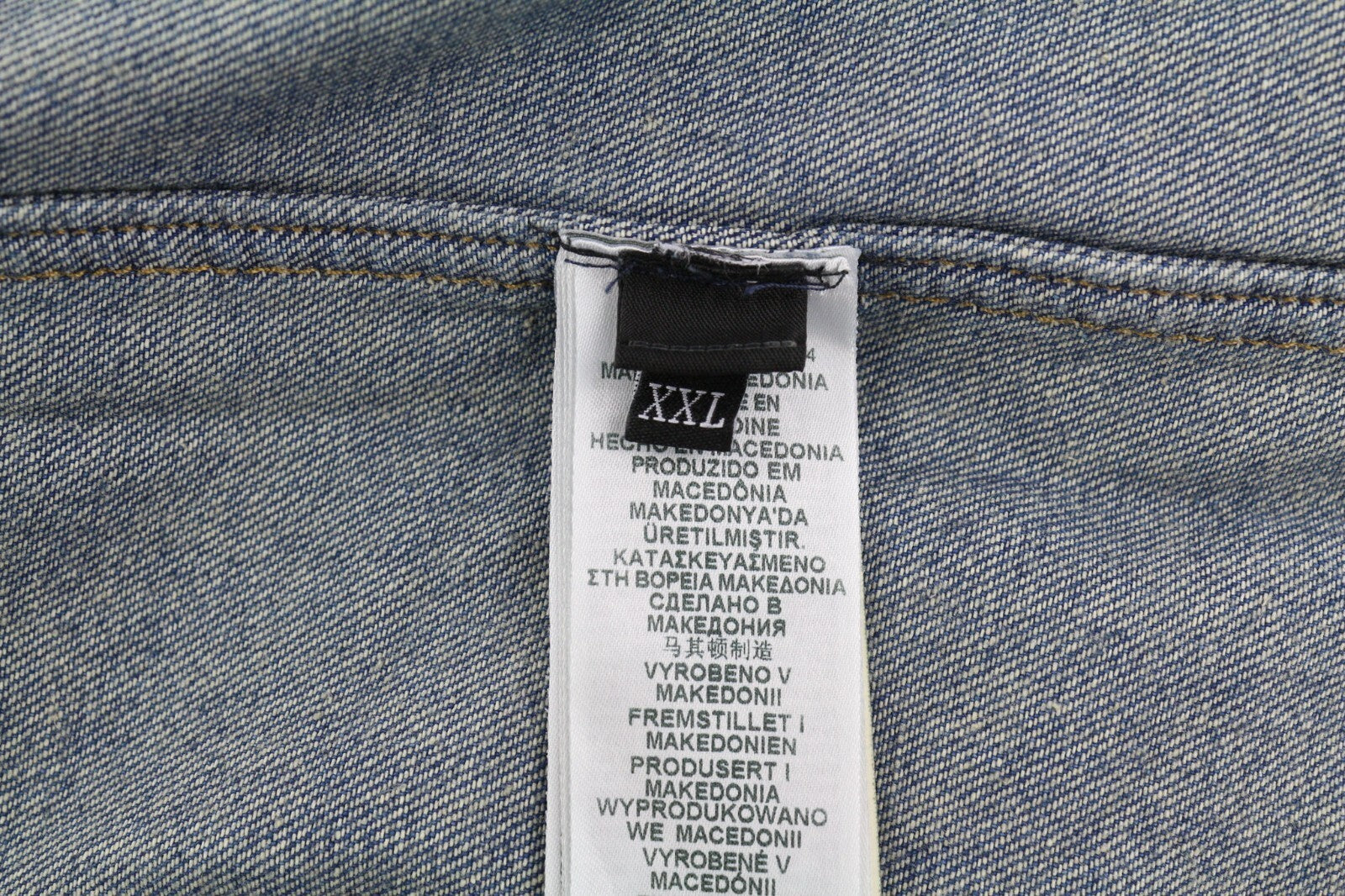 DIESEL D-Milly-Sp vyriški marškinėliai, 2XL, džinsiniai, su spaudėmis, išplatinta kaklo iškirpte, mėlyni. Rekomenduojama kaina – 195 €.