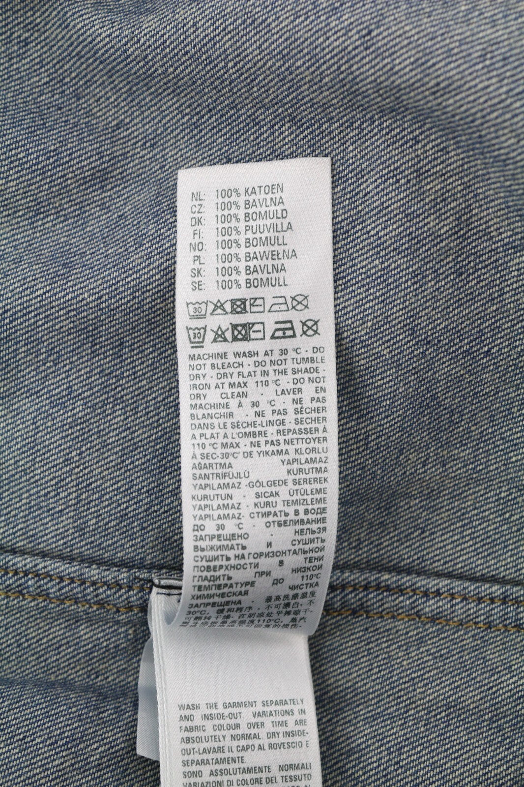 DIESEL D-Milly-Sp vyriški marškinėliai, 2XL, džinsiniai, su spaudėmis, išplatinta kaklo iškirpte, mėlyni. Rekomenduojama kaina – 195 €.