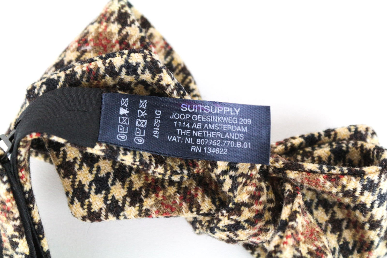 SUITSUPPLY Rudas vilnonis kašmyro varlytės formos OS raštuotas vyriškas surištas kaklaraištis 