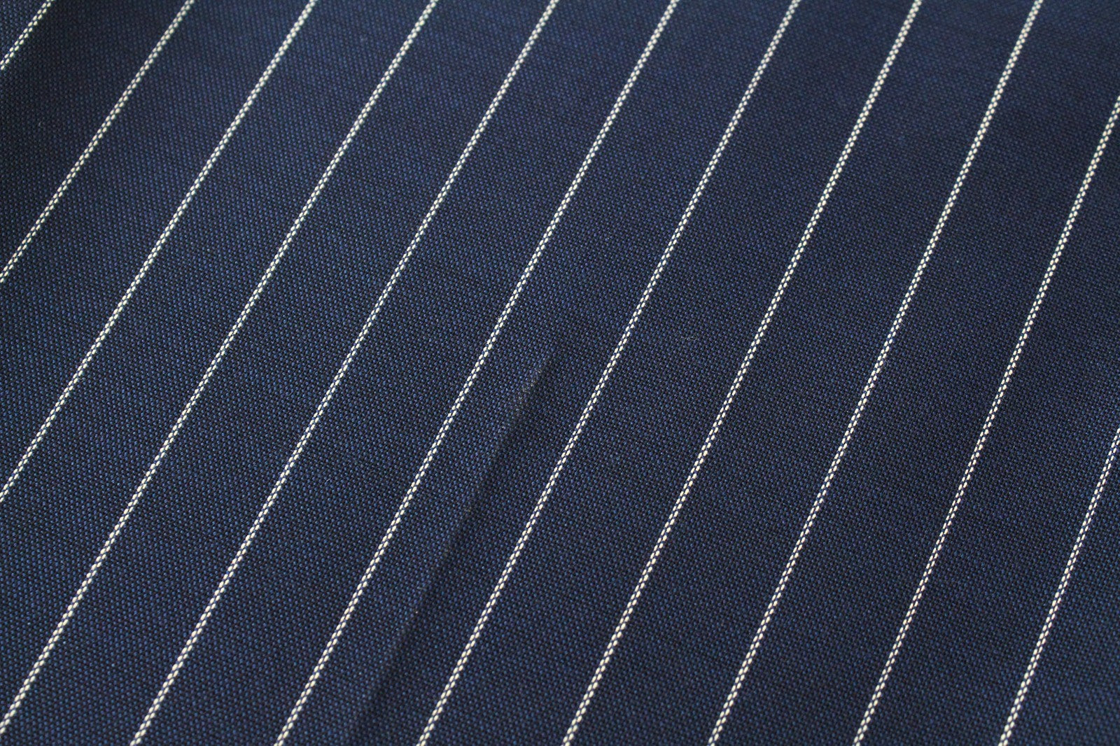 SUISTUDIO Robin UK14S moteriškos mėlynos vilnonės dryžuotos klostuotos kelnės 