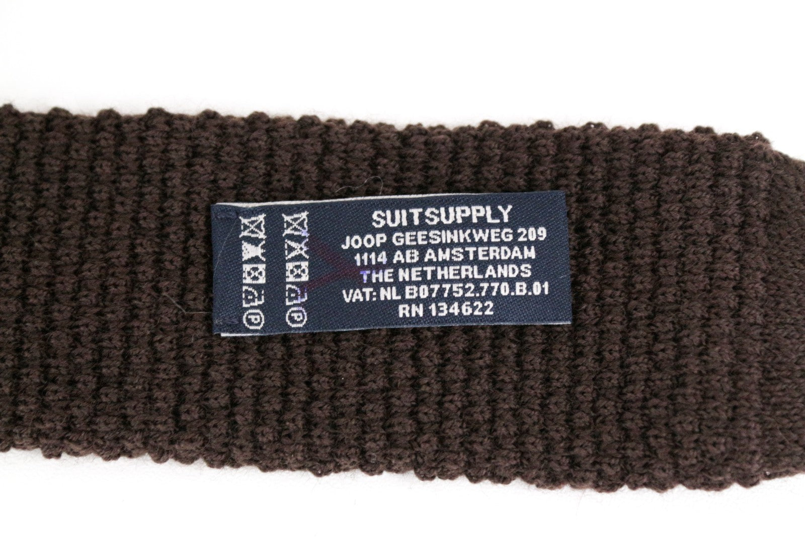 SUITSUPPLY vyriškas kaklaraištis ~142x6.5 rudas vilnonis megztinis kvadratiniais galais, elegantiškas laisvalaikio stilius 