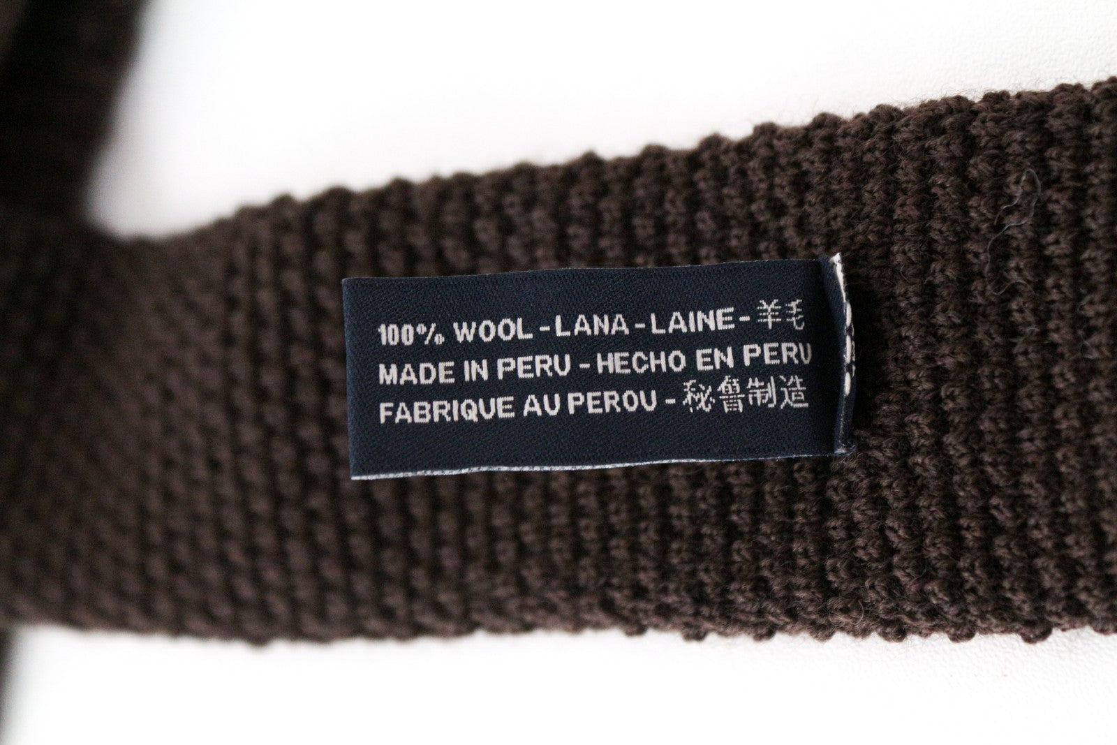 SUITSUPPLY vyriškas kaklaraištis ~142x6.5 rudas vilnonis megztinis kvadratiniais galais, elegantiškas laisvalaikio stilius 