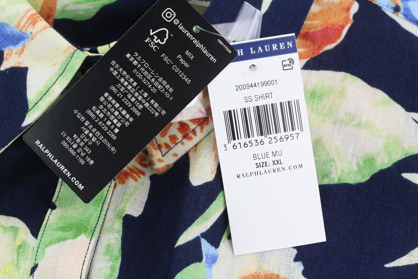 LAUREN RALPH LAUREN moteriški marškinėliai trumpomis rankovėmis, 2XL dydžio, lininiai su sagomis ir gėlėmis. Rekomenduojama kaina – 169 €. 