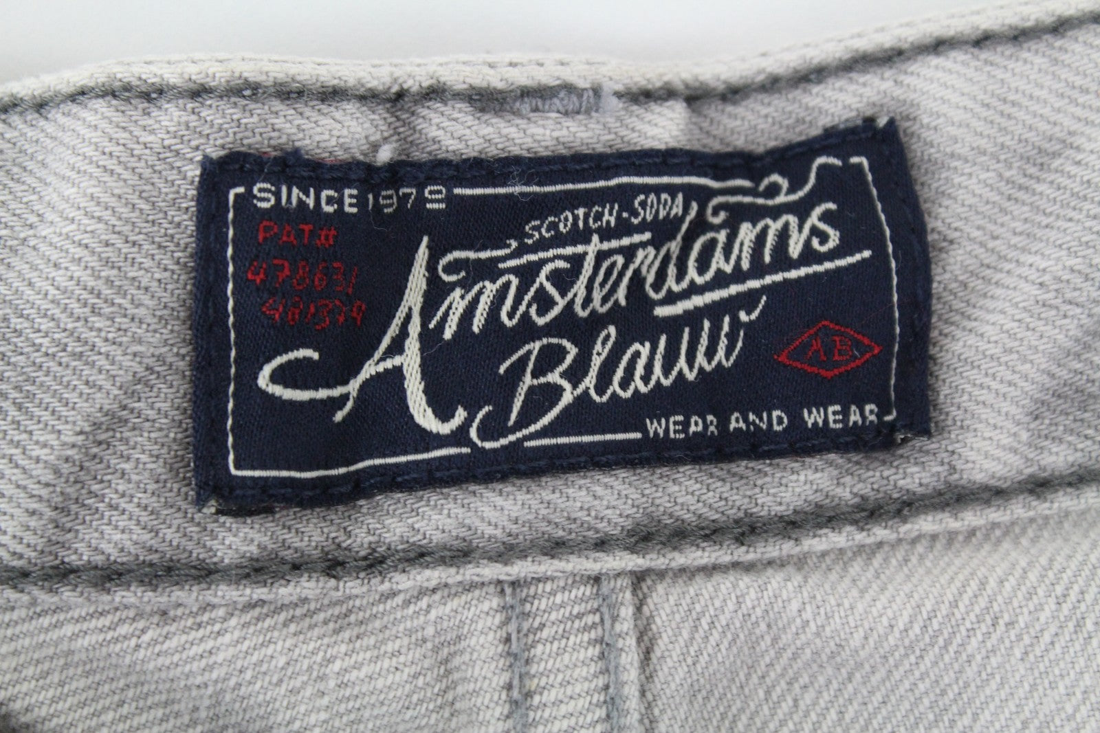 SCOTCH &amp; SODA Dean vyriški pilki laisvi, siaurėjantys medvilniniai džinsai W31/L34 