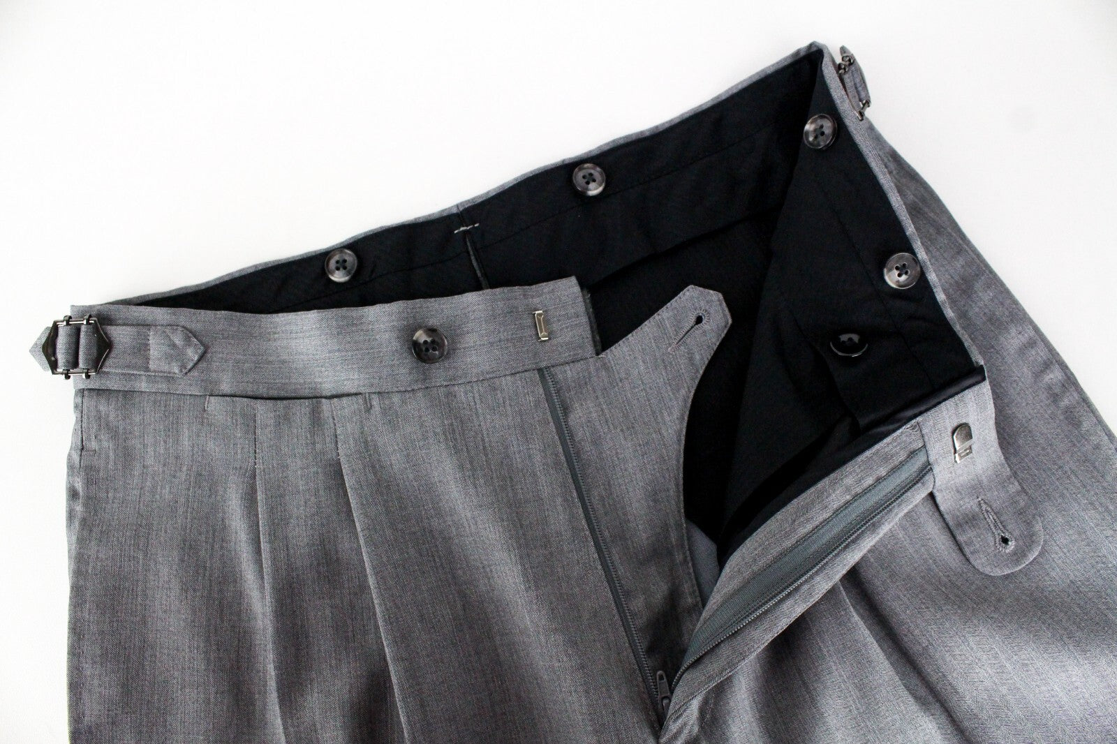 „SUITSUPPLY“ vyriškas kostiumas su „Havana Patch“ raštu, UK34R, pilkas, vilnonis, šilkinis, plonas, dviejų dalių 