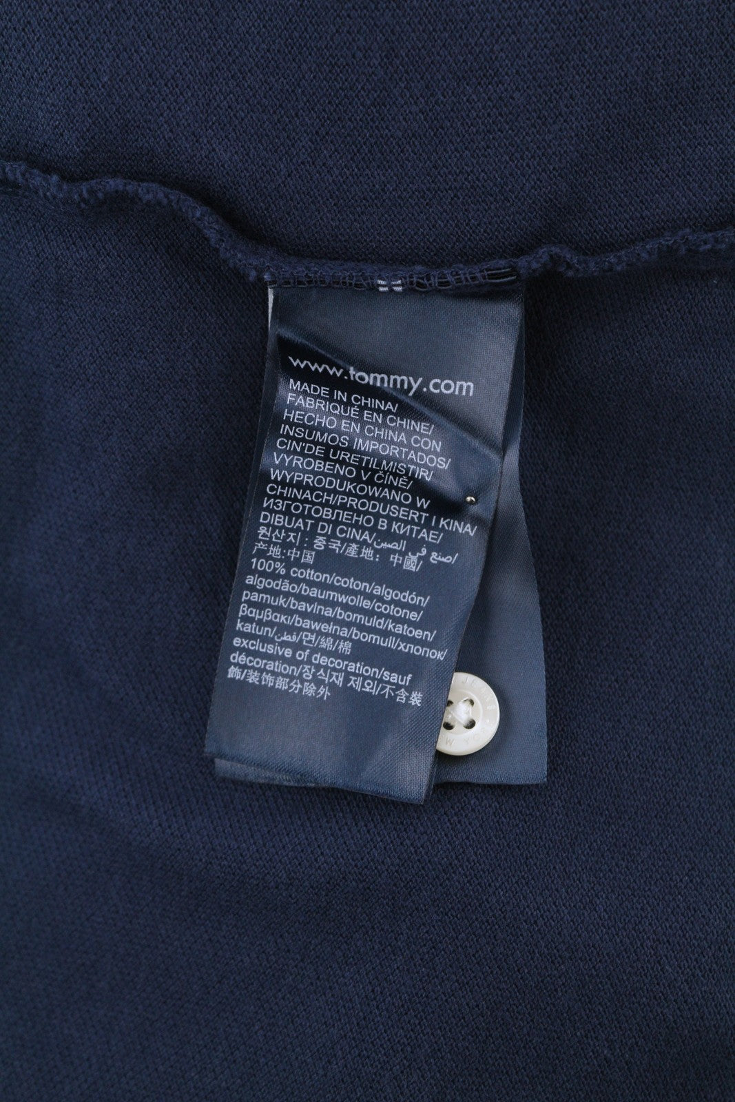 TOMMY HILFIGER vyriški marškinėliai S dydžio, tamsiai mėlyni, trumpomis rankovėmis, polo apykakle, medvilniniai, rekomenduojama kaina – 60 € 