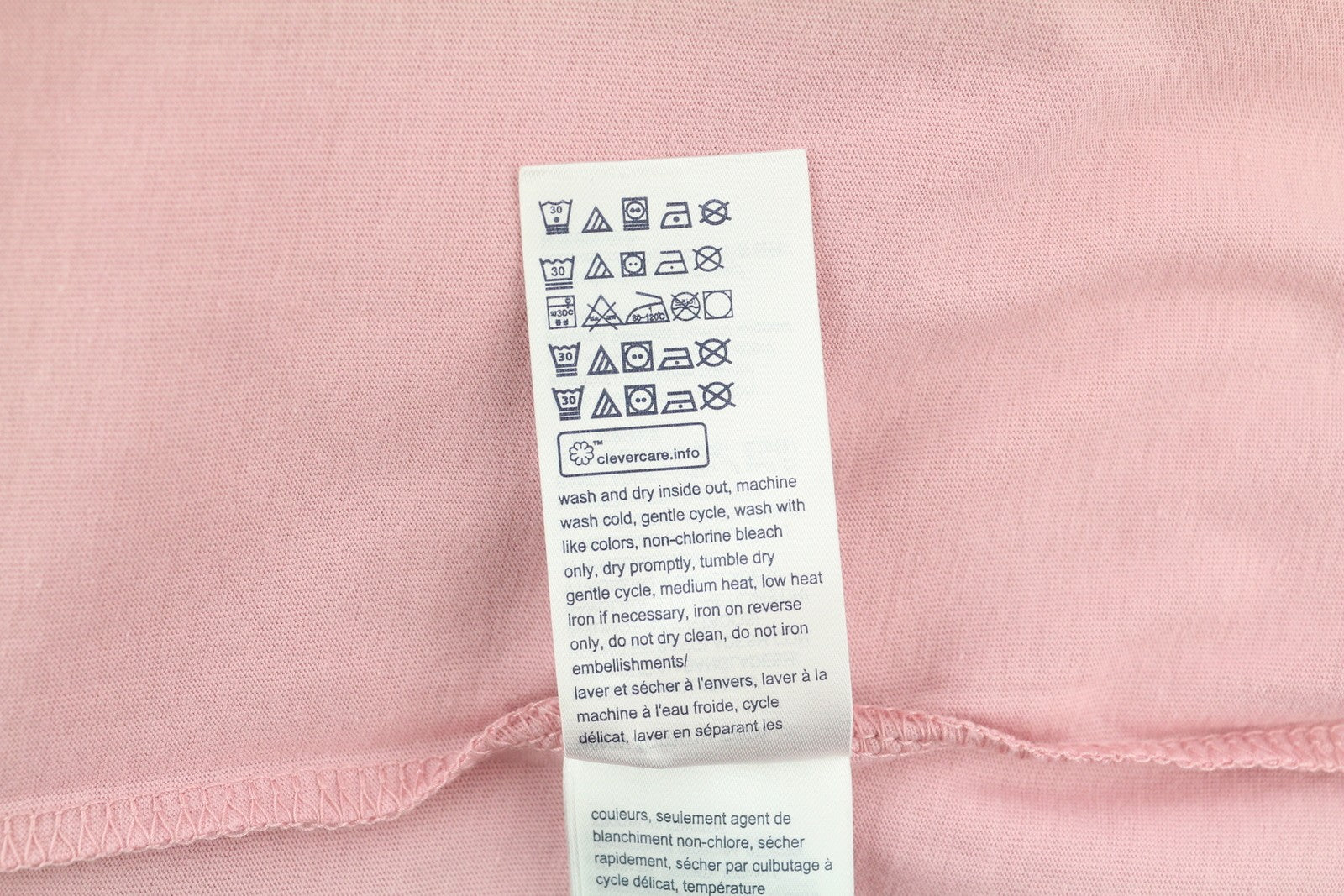 TOMMY HILFIGER TJM Chest Logo vyriški rožiniai marškinėliai, XL dydžio, trumpomis rankovėmis, apvalios iškirptės formos, trikotažo spalvos. 