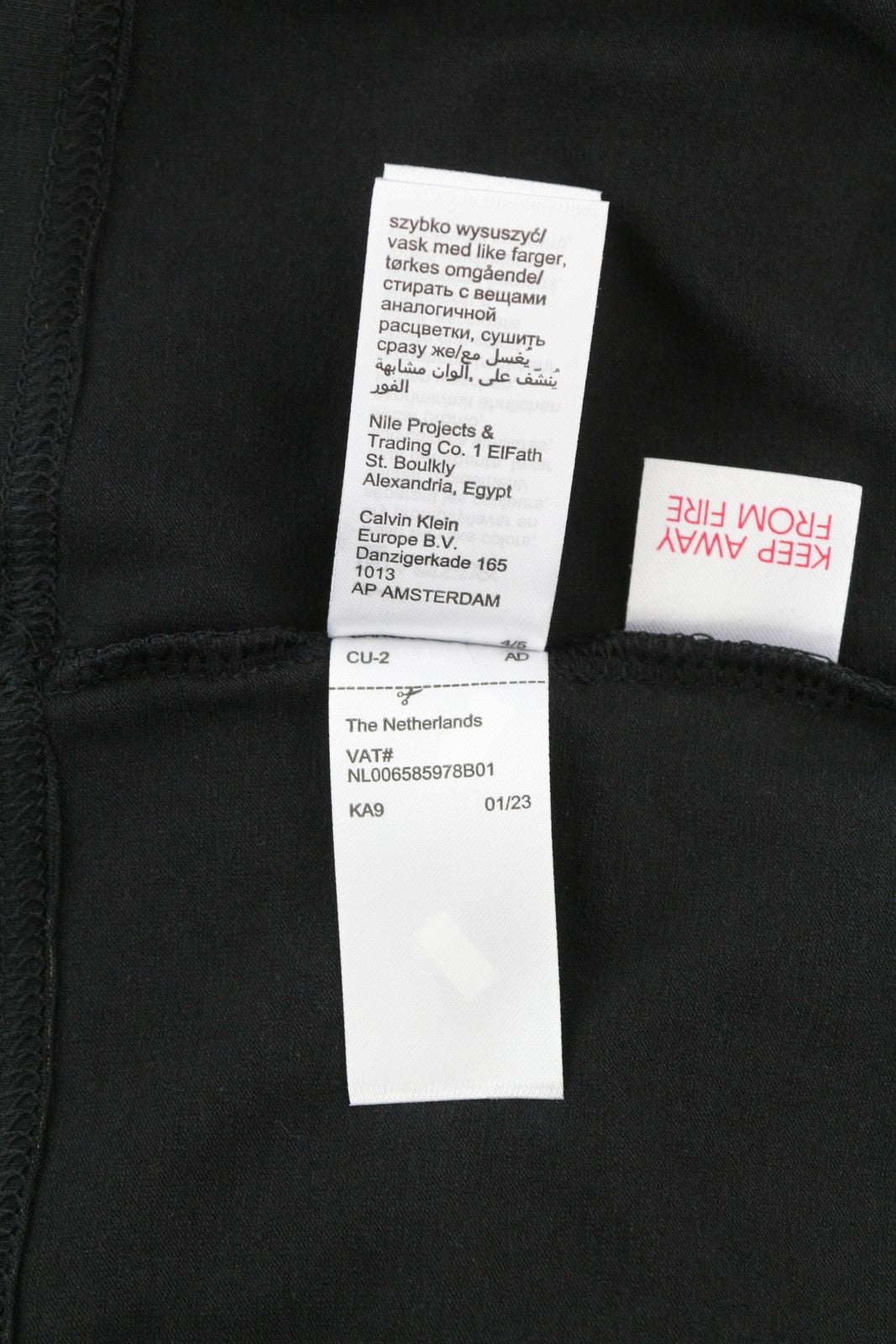 CALVIN KLEIN vyriški marškinėliai M juodi trumpomis rankovėmis, tampri apvali kaklo iškirpte, su logotipu 