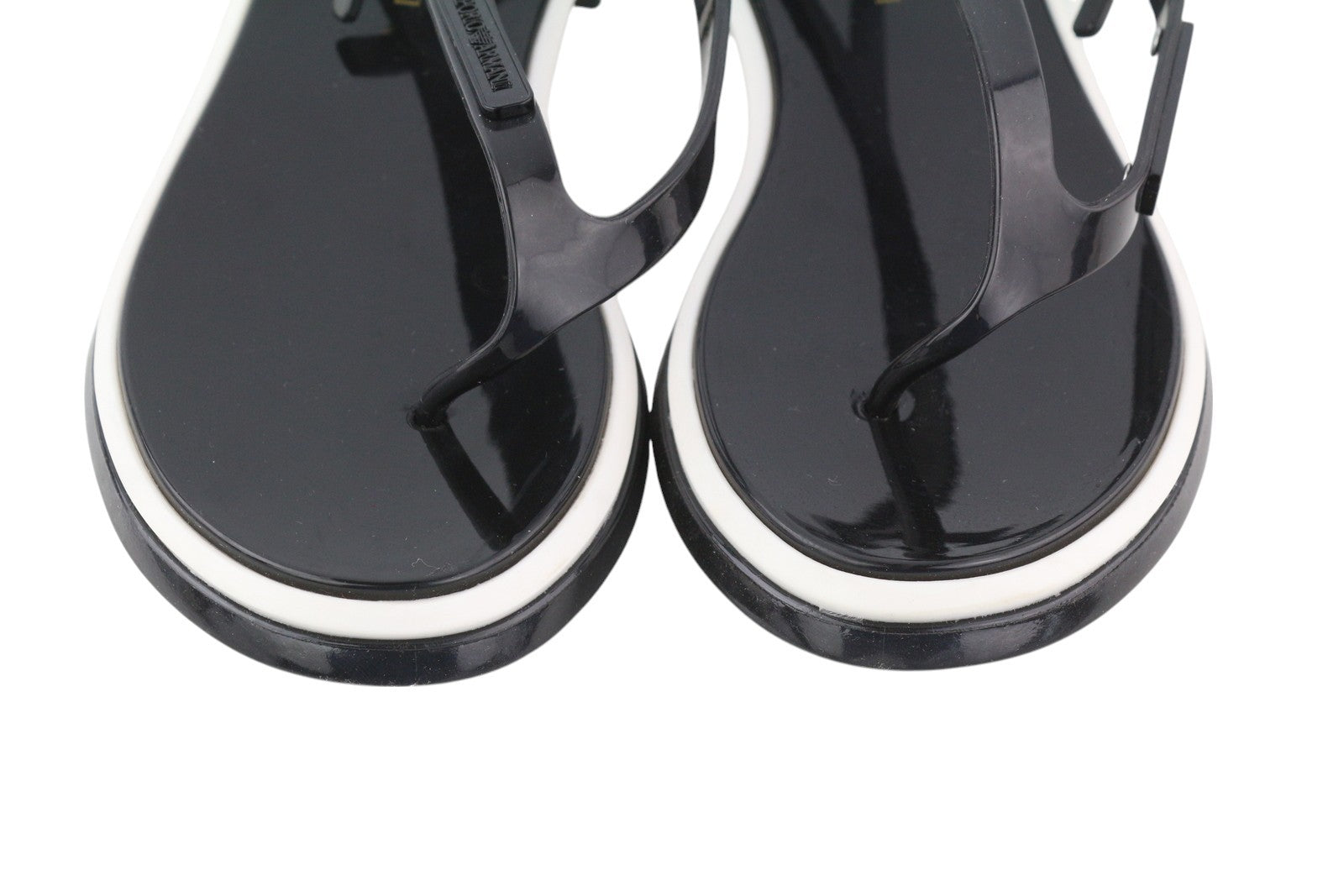 EMPORIO ARMANI moteriškos basutės, 37 €, juodos, su dirželiu, atvira nosele 