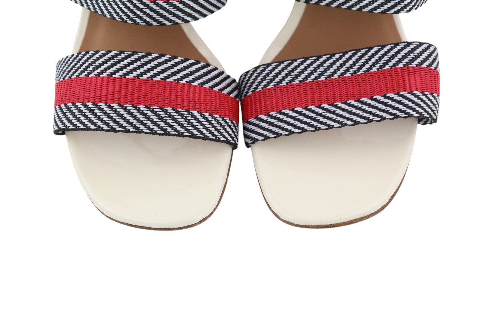 EMPORIO ARMANI X3P682 moteriškos basutės, 37 dydžio, spalvingos, užmaunamos, blizgantis blokinis kulnas. 