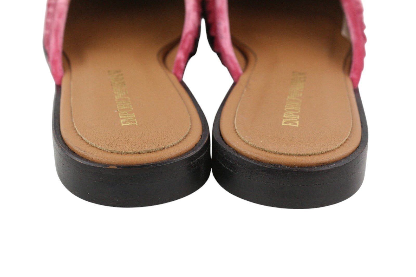 EMPORIO ARMANI X3A068 moteriški bateliai be kulno, rožinės spalvos, aksominės, užsegamos, laisvalaikio stiliaus. 