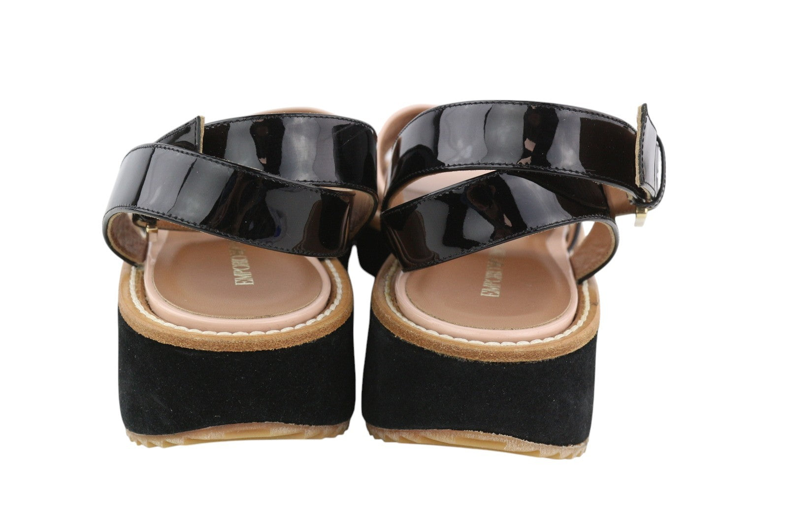 EMPORIO ARMANI X3U091 moteriškos basutės, 37 dydžio, juodos, lakuotos odos, platforma, rekomenduojama kaina – 260 € 