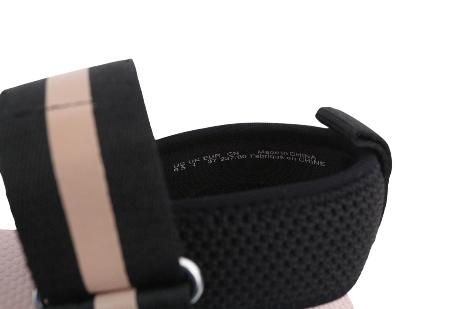 EMPORIO ARMANI moteriškos basutės, 37 EU, rožinės juodos, storos platformos, atviros nosies. 