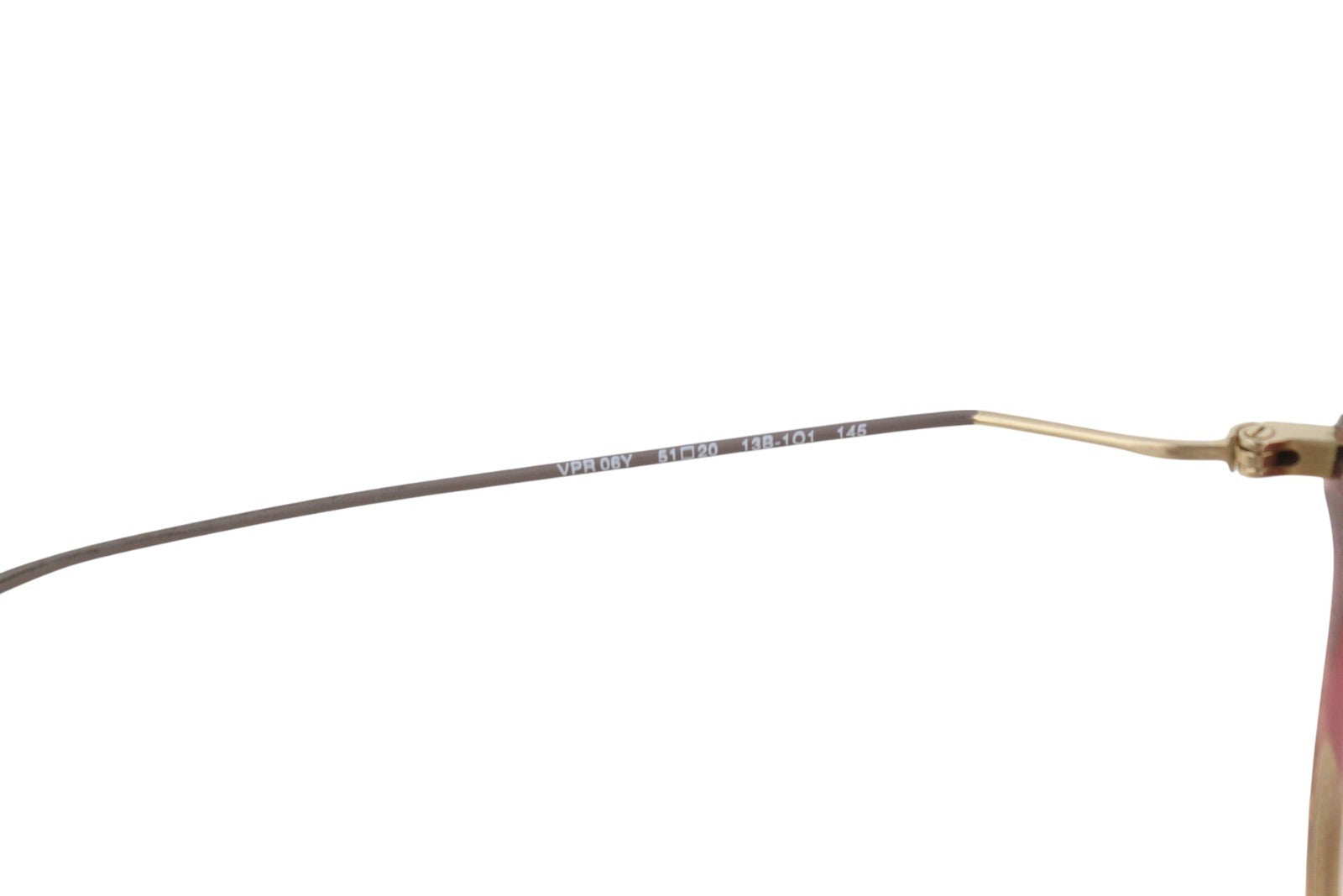 PRADA 0PR06YV vyriški akiniai nuo saulės su rudais raštuotais ovalo formos lęšiais ir logotipu, rekomenduojama kaina – 431 € 