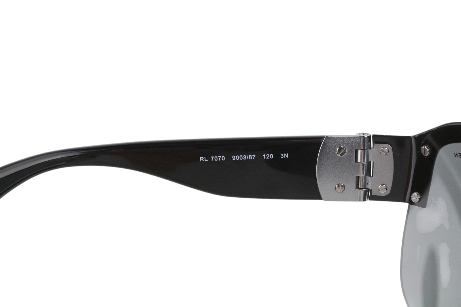 RALPH LAUREN 0RL7070 moteriški akiniai nuo saulės su blizgia juoda spalva, apsauga nuo UV spindulių, rekomenduojama kaina – 199 € 