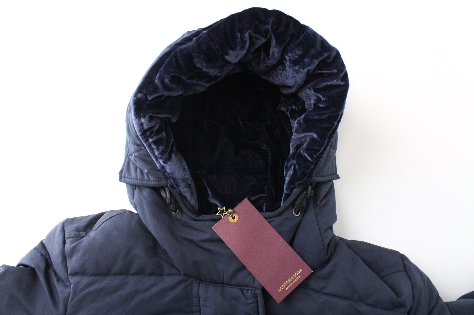 MAISON SCOTCH moteriška XS dydžio mėlyna dygsniuota dirbtinio kailio pūsta striukė su gobtuvu ir pamušalu 