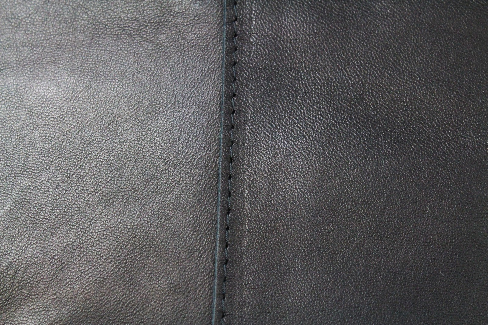 REPLAY moteriška baikerių striukė M, juoda, su užtrauktuku, klasikinio stiliaus, su pamušalu, ėriuko oda 