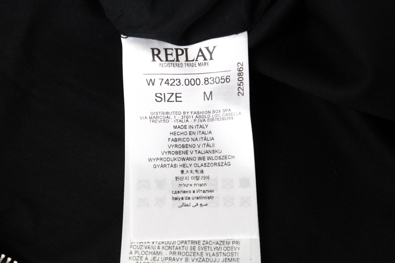 REPLAY moteriška baikerių striukė M, juoda, su užtrauktuku, klasikinio stiliaus, su pamušalu, ėriuko oda 