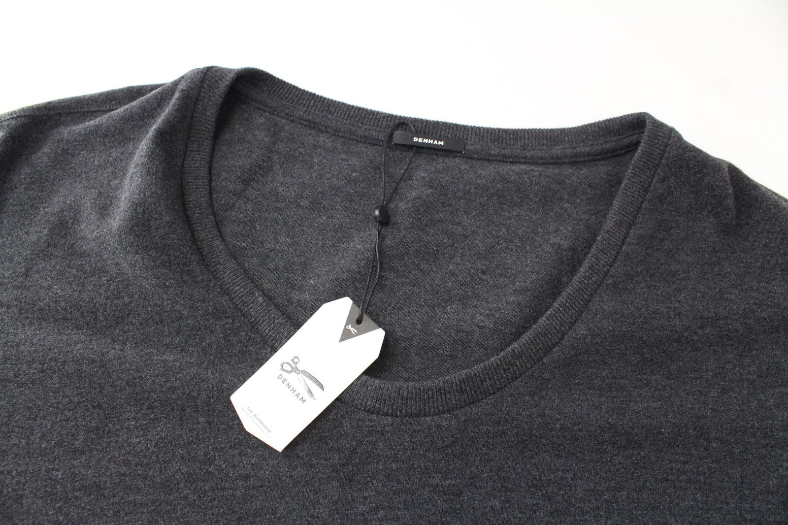 DENHAM Showa moteriškas megztinis XS spalvos, tamsiai pilkas, V formos iškirpte, melanžo spalvos, tamprus megztinis 