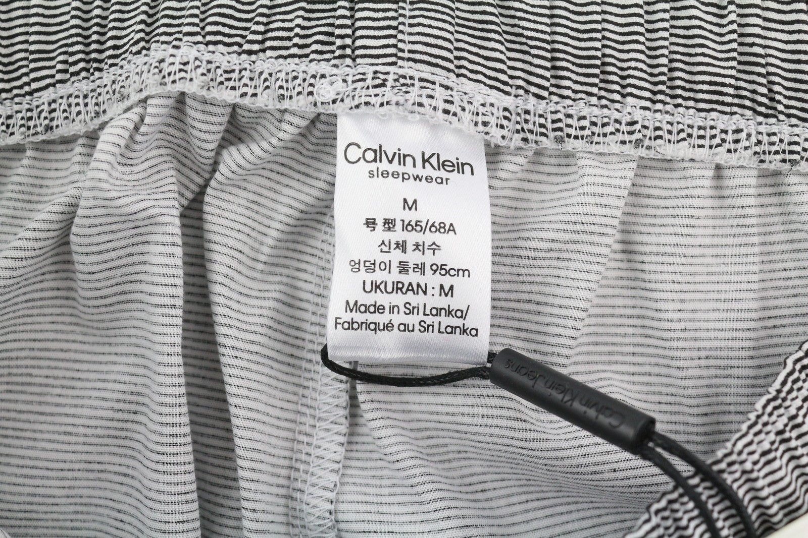 CALVIN KLEIN vyriškos kelnės M baltos dryžuotos elastingo juosmens įprasto kirpimo miego kelnės 