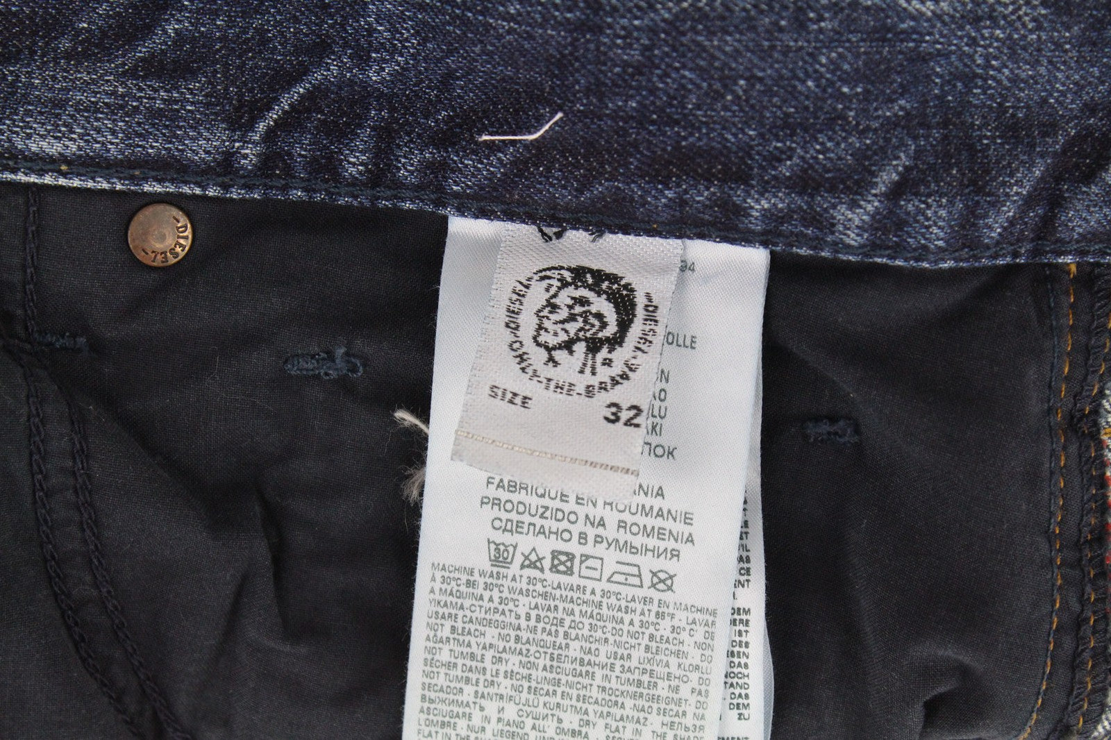 DIESEL Mharky 080AG vyriški W32/L32 ploni mėlyni, dirbtinai tamprūs, netempiami džinsai 