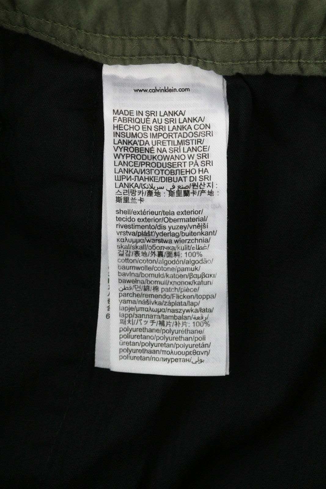 CALVIN KLEIN Essential Regular vyriškos kelnės XS dydžio žalios krovininės kelnės su elastingu juosmeniu, rekomenduojama kaina – 99 €