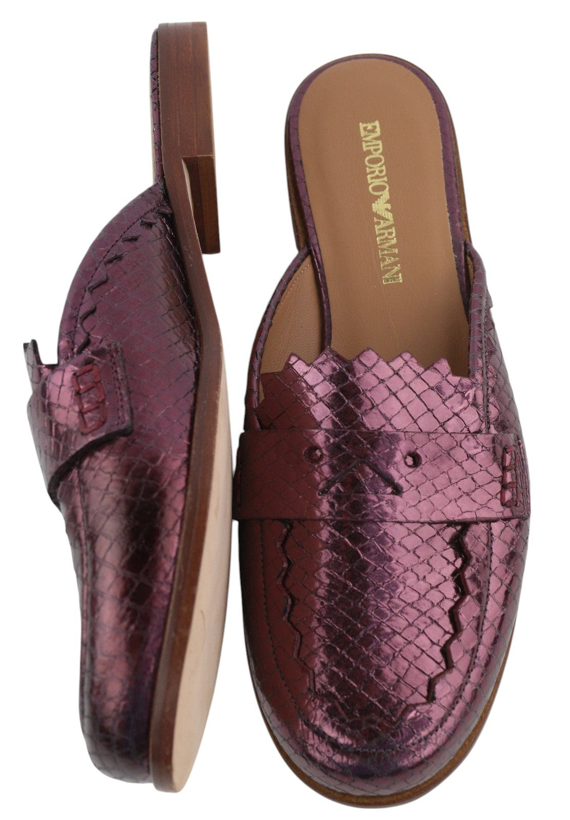 EMPORIO ARMANI X3A068 moteriški bateliai be kulno, 37 dydžio, violetinės odos, užsegamos basutės, blizgios. 